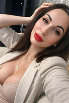 Belles femmes ukrainiennes viktoria de kyiv aux cheveux Brunette, age 40 photo-8