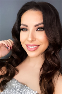 Jolie fille ukrainienne irina de dnipro avec Brunette cheveux, âge 38