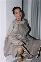 Femme parfaite nataliia de naples avec Noirs cheveux, âge 53 photo-14