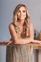 Bride from houston yana with Blonde hair age 42 photo-4