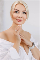 london bride tatiana with Blonde hair age 49 photo-1