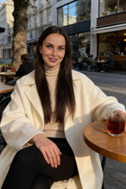 Bride from vienna elizabeth with Dark Brown hair age 45 photo-15