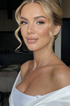 Meet Ukrainian girl daryna from kyiv with Blonde hair age 31 photo-9