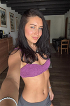 Stunning Ukrainian bride yanina from kyiv with Black hair age 38 photo-9