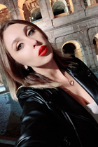 Ukrainian woman for marriage olena from kiev with Light Brown hair age 35 photo-8