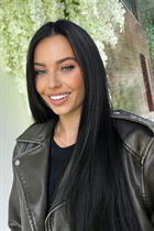 Ukrainian bride valeria from kiev with Dark Brown hair age 25 photo-4