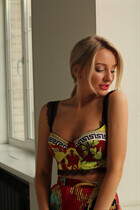 Date ukrainian girl maria from kiev with Blonde hair age 29 photo-2