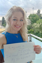 Mariée allemande elena de frankfurt avec Blond cheveux 43 ans photo-1