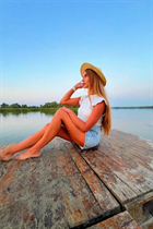 Bride from tallinn svetlana with Blonde hair age 34 photo-1