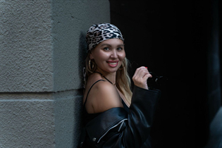 Ukrainian woman for dating alina from kiev with Blonde hair age 36 photo-15