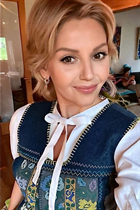 Mariée allemande margarita de immenstadt im allgau avec Blond cheveux 58 ans photo-30