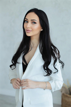 Beautiful Ukrainian girl karina from kiev with Dark Brown hair age 28 photo-4