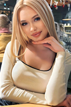 Ukrainian girl oleksandra from kyiv with Blonde hair age 20 photo-3