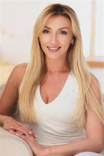 Russian women to date svetlana from kiev with Blonde hair age 42