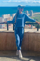 Fille de valencia alina aux cheveux Chatain clairs, age 42 photo-2