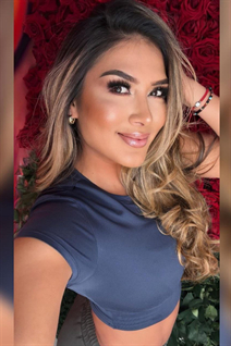 Dating colombian girl diana-milena from bogota with Dark Brown hair age 38