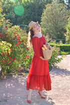 Ukrainian girl tatiana from kiev with Dark Brown hair age 49 photo-6