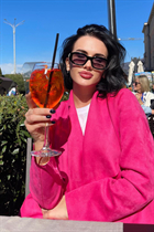 Ukrainian single woman valeria from mariupol with Black hair age 31 photo-36