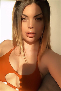 Pretty girl dominica from gdansk with Blonde hair age 30