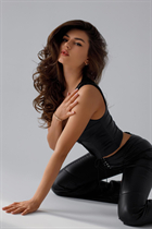 Mariée de london katolina avec Brunette cheveux, âge 25 photo-12