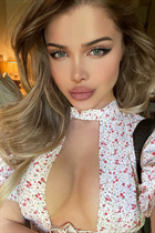 Dating a german woman alexa from nevada with Blonde hair 30 years old photo-43