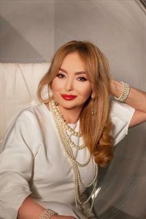 Pretty Ukrainian girl natalia from kiev with Blonde hair age 68