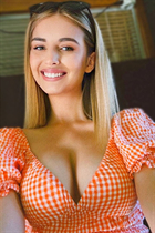 Jolie fille ukrainienne angelica de uzhgorod avec Blond cheveux, âge 24 photo-1