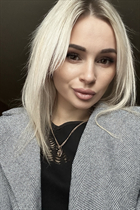 Femme ukrainienne anastasiia de nikolaev avec Chatain clairs cheveux, âge 34 photo-2
