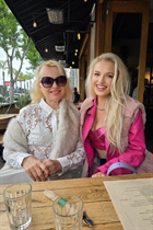 Jolie fille liudmyla de los angeles avec Blond cheveux, âge 59 photo-12