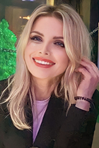 Dating a german girl irina from berlin with Blonde hair 41 years old photo-44