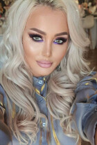 Beautiful romanian woman bianca from buharest with Blonde hair 36 years old photo-6