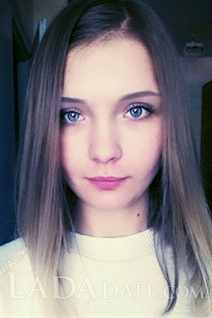 Ukraine women for dating julia from kharkov with Dark Brown hair age 24
