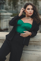 Saliendo con mujer ucraniana khrystyna de lviv con pelo Marrón oscuro y edad 32 photo-10