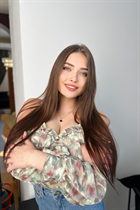 Fille ukrainienne oleksandra de melitopol avec Noirs cheveux, âge 19 photo-19