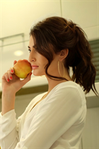 Jolie fille nadezhda de madrid avec Brunette cheveux, âge 42 photo-16