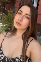 Dating a ukrainian woman valeriia from zaporozhye with Light Brown hair age 21 photo-2