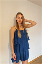 Dating a german girl olga from bochum with Blonde hair 42 years old photo-5
