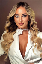 Femme ukrainienne pour le mariage lubov de korosten avec Chatain clairs cheveux, âge 32 photo-10