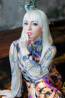 Russian girl online kristina from kiev with Blonde hair age 31