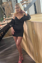 Hermosa esposa de Ucrania liudmila de kiev con pelo Rubio y edad 42 photo-5