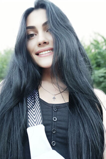Ukraine women yanina from vinnitsa with Black hair age 21