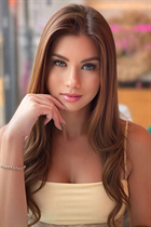 Belle femme tchèque irina de prague avec Chatain clairs cheveux 32 ans photo-23