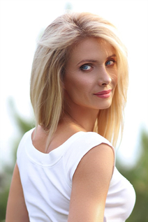 Dating a german woman alexandra from lerrach with Blonde hair 45 years old