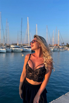 Beautiful woman of Ukraine olena from kiev with Blonde hair age 30 photo-2