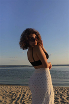 Dame ukrainienne yelyzaveta de kiev avec Brunette cheveux, âge 21 photo-3