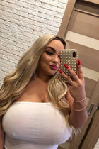 Russian bride online arina from moscow with Blonde hair age 27 photo-7