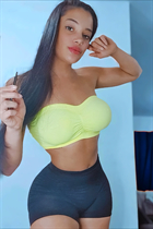 Argentinian woman camila from buenos aires with Black hair 29 years old photo-11