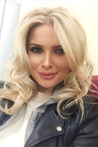 Dating a german girl irina from berlin with Blonde hair 41 years old photo-42