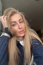 Fille célibataire ukrainienne yuliia de kyiv avec Chatain clairs cheveux, âge 21 photo-10