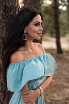 rotterdam bride natalia with Dark Brown hair age 32 photo-8